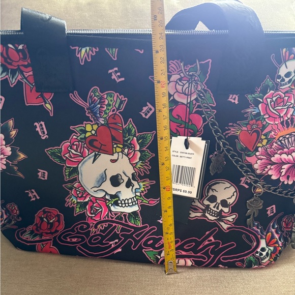 ED HARDY ICONIC TATTOOS TOTE W CHARM CHAIN Skulls Hearts Roses Vegan - Picture 9 of 16